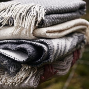 Twist ullpläd - naturvit - Klippan Yllefabrik