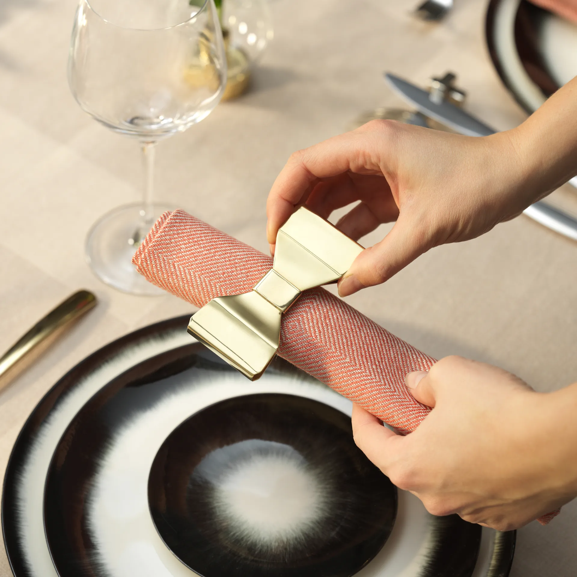 Bowie servettring 2-pack, Mässing KLONG