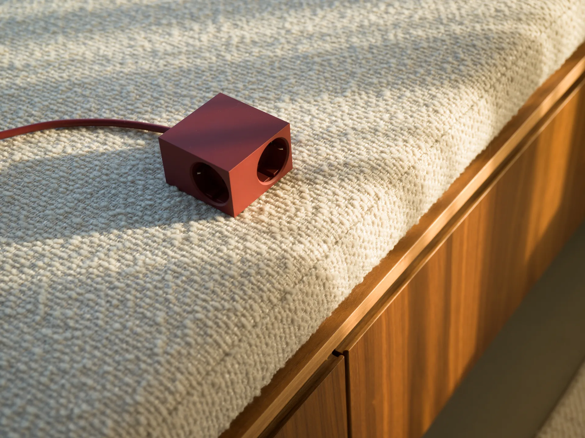 Cuboid+ grenuttag USB-C 30W 2 m, Fired Brick Kord