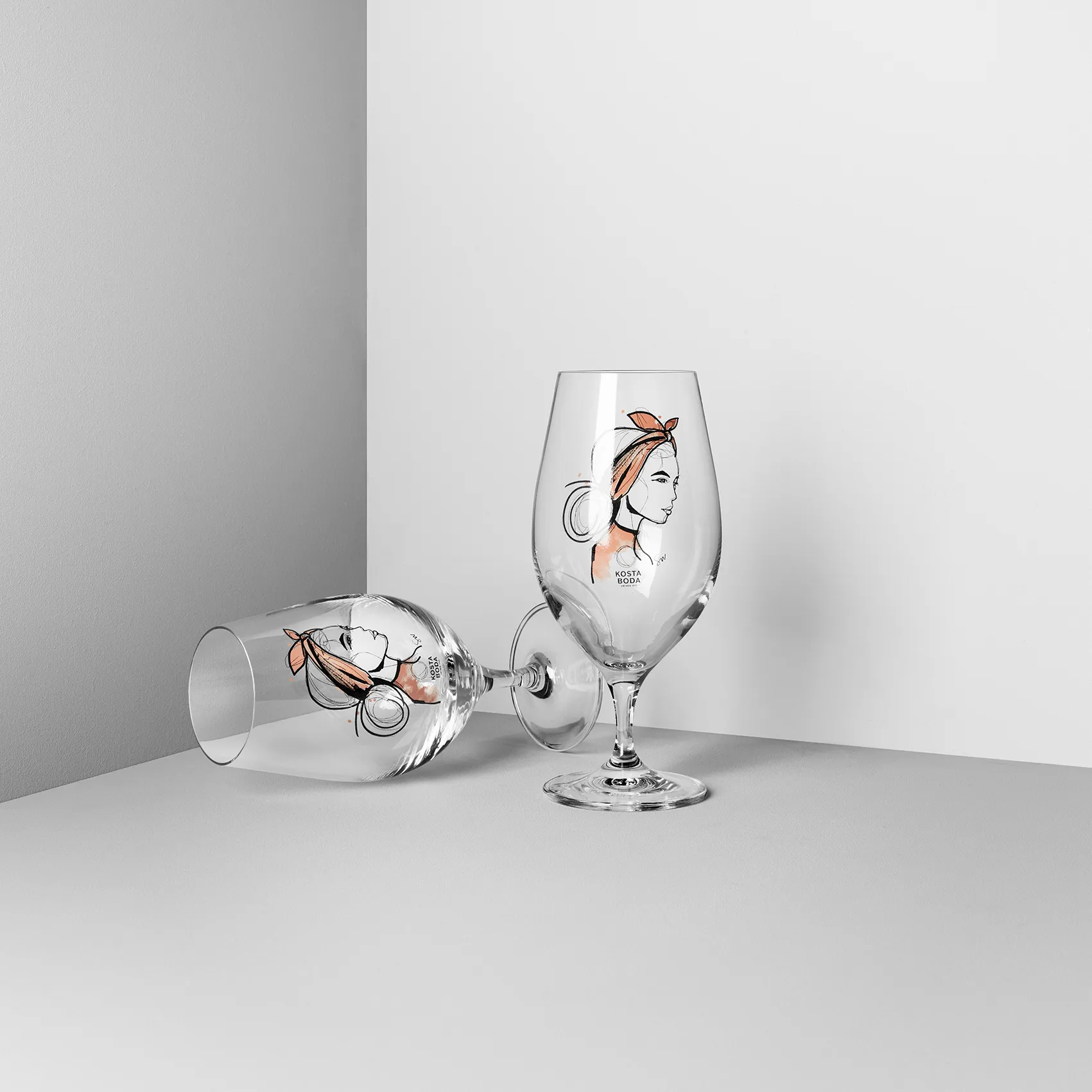 All about you ölglas 40 cl 2-pack, Near you beer (rusty orange) Kosta Boda