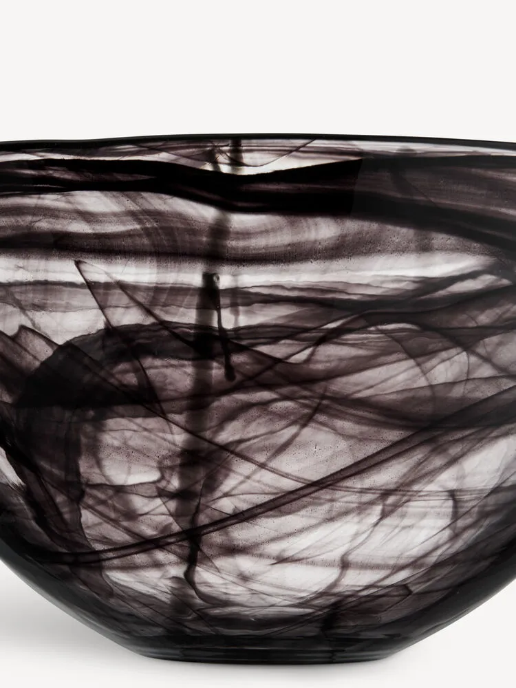 Contrast skål 350 mm, Svart-svart Kosta Boda