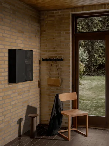 Column klädhängare 49 cm - Svartlackerad ek - Kristina Dam Studio