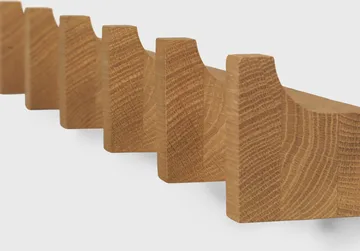 Column klädhängare 49 cm - Varm oljad ek - Kristina Dam Studio