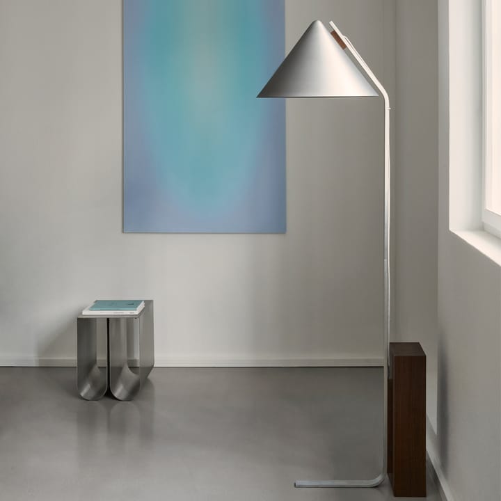 Cone golvlampa, Aluminium borstad Kristina Dam Studio