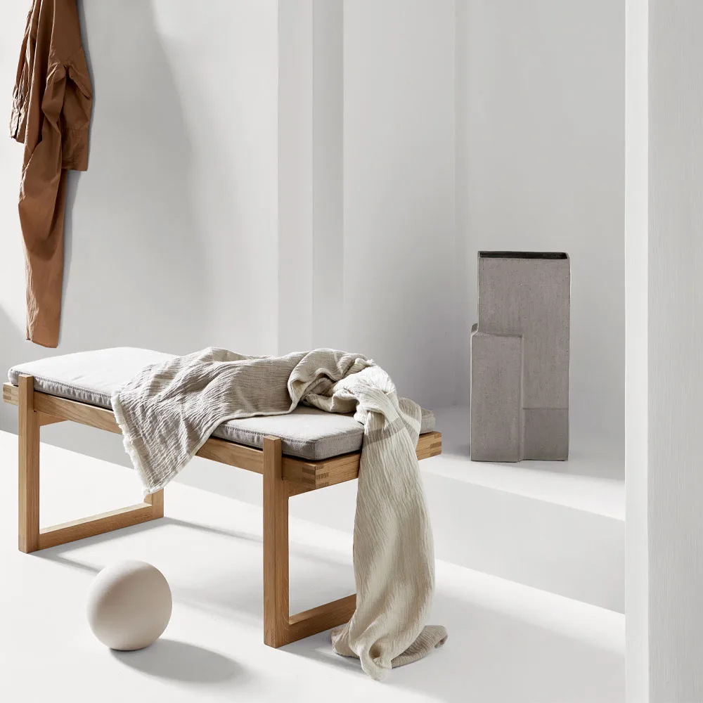 Minimal bänk, Oak Kristina Dam Studio