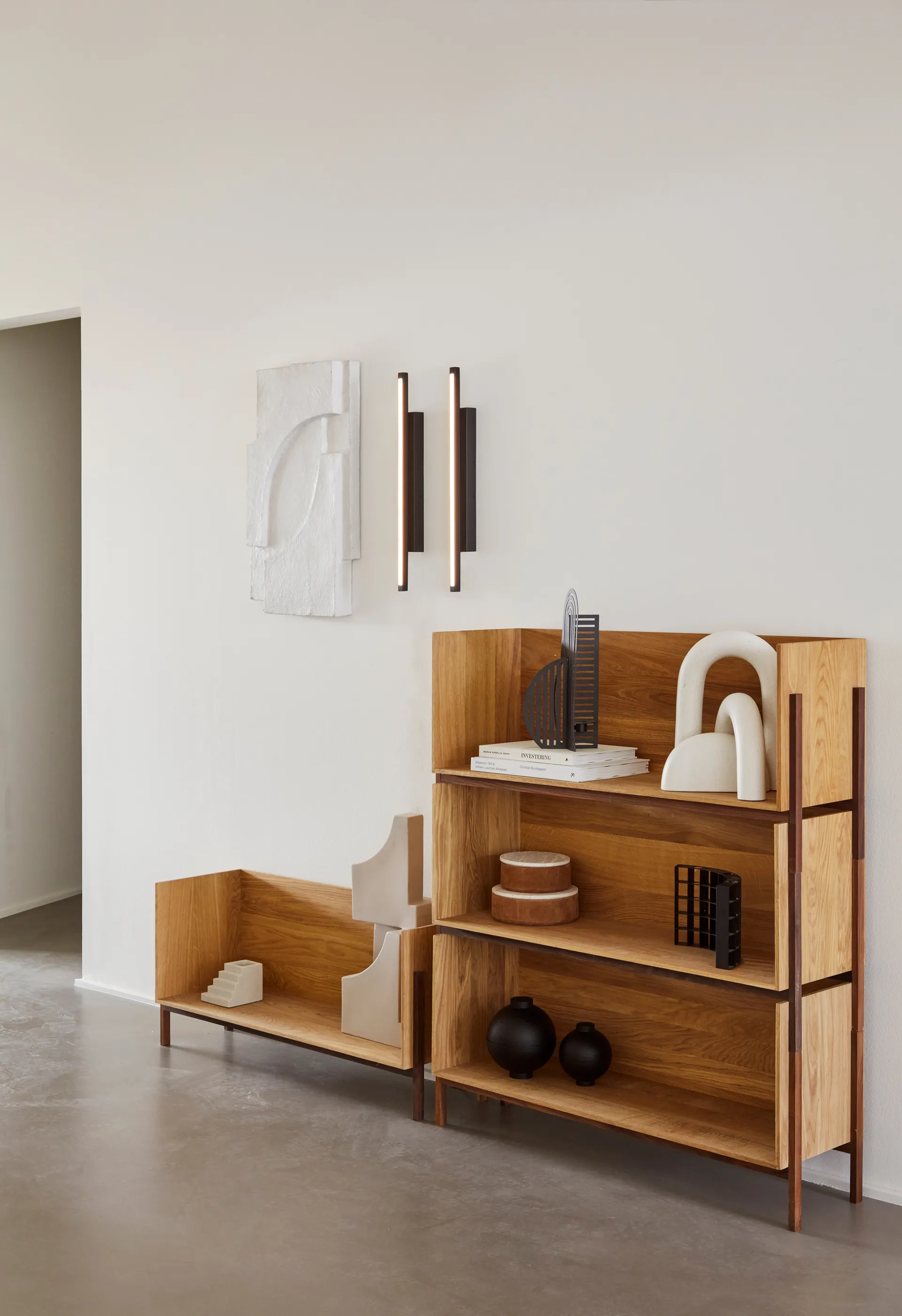 Serif Relief väggdekoration M, Off white Kristina Dam Studio