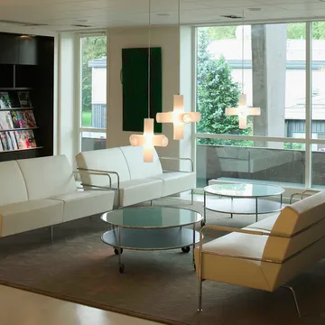 Chicago III soffbord - Vit laminat-krom - Lammhults