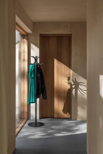 S70-12 klädhängare - Black texture - Lammhults