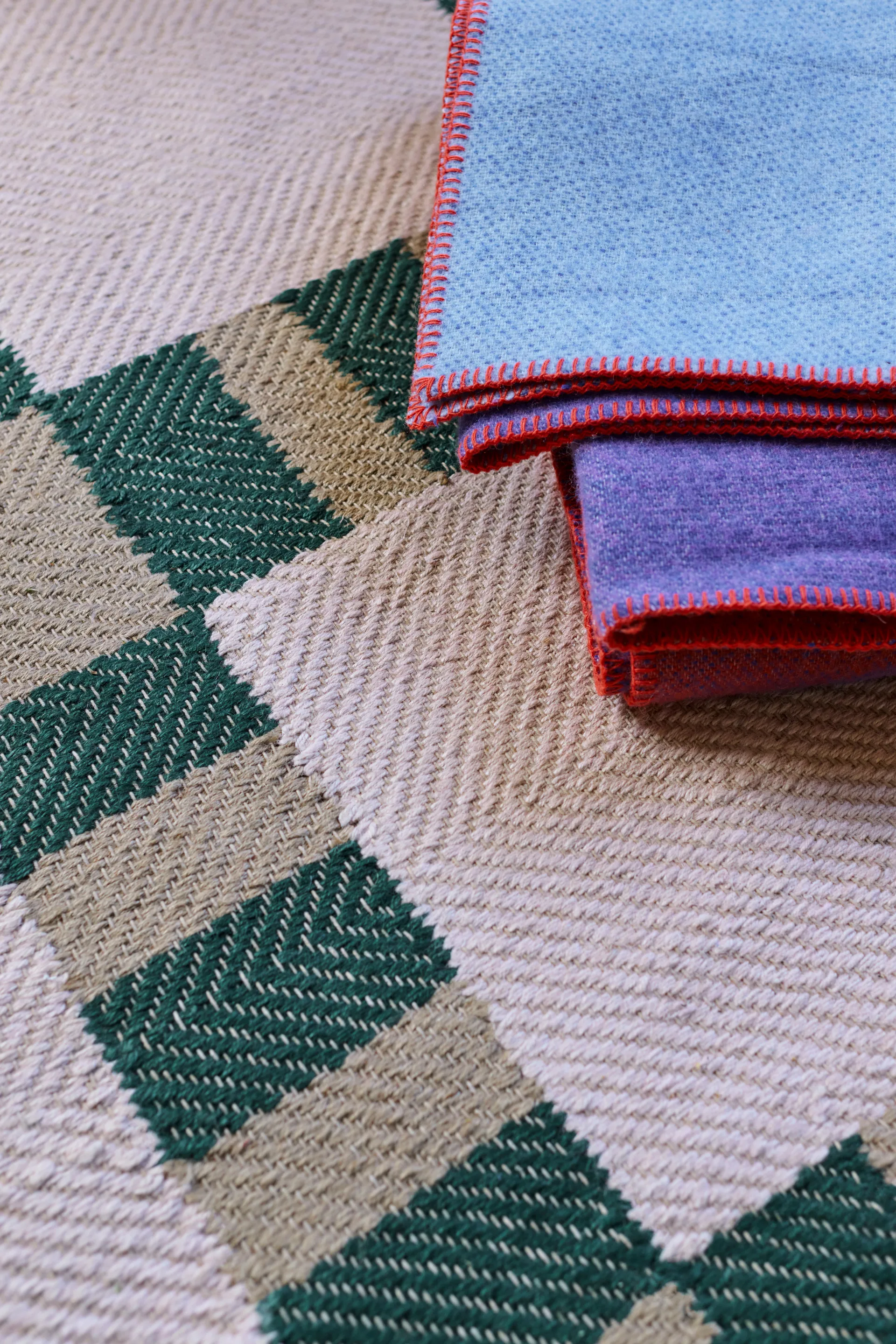 Evelina Kroon jutematta 250x350 cm, Korean chives Layered