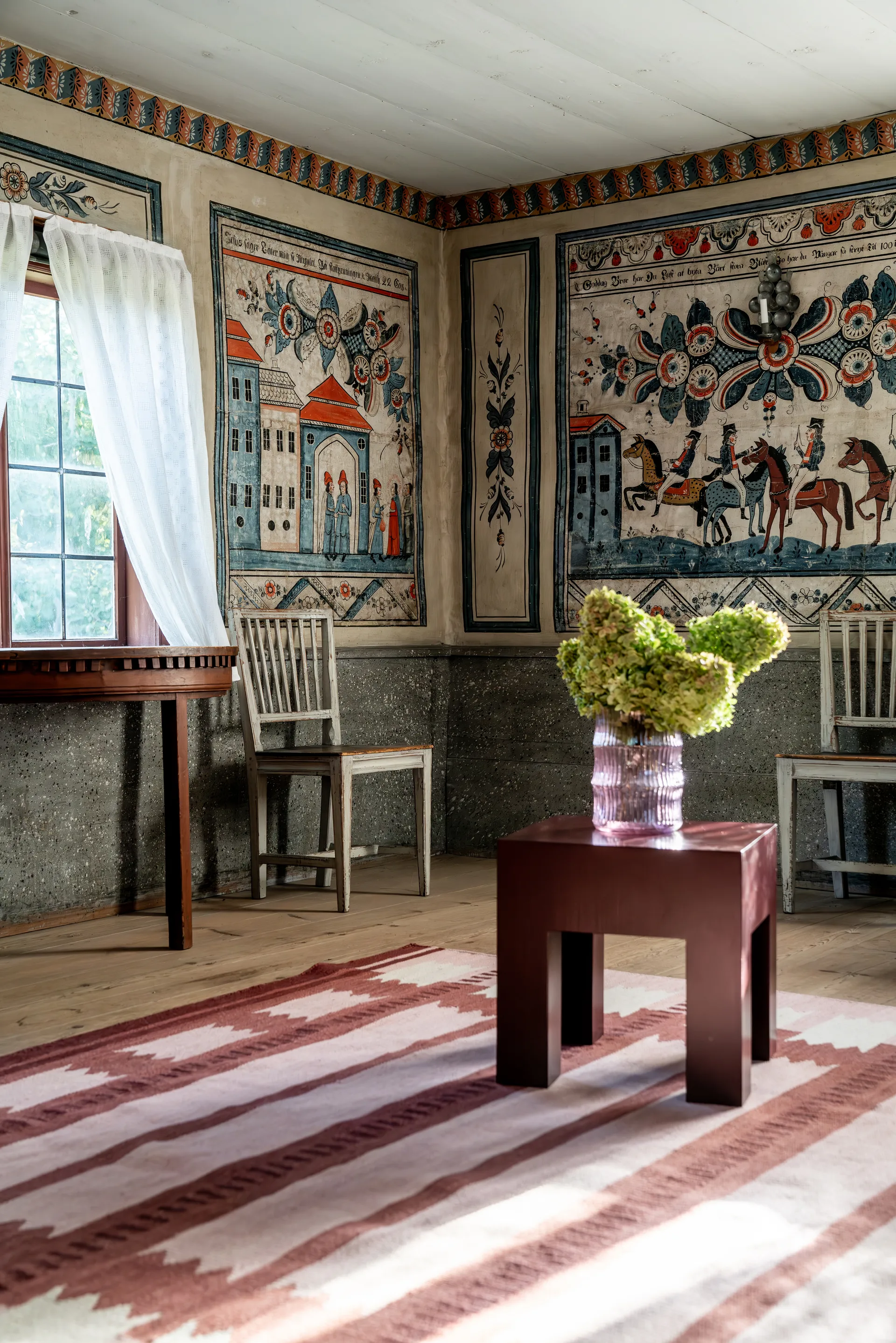 Röllakan Iris ullmatta, Rasberry, 140x200 cm Layered