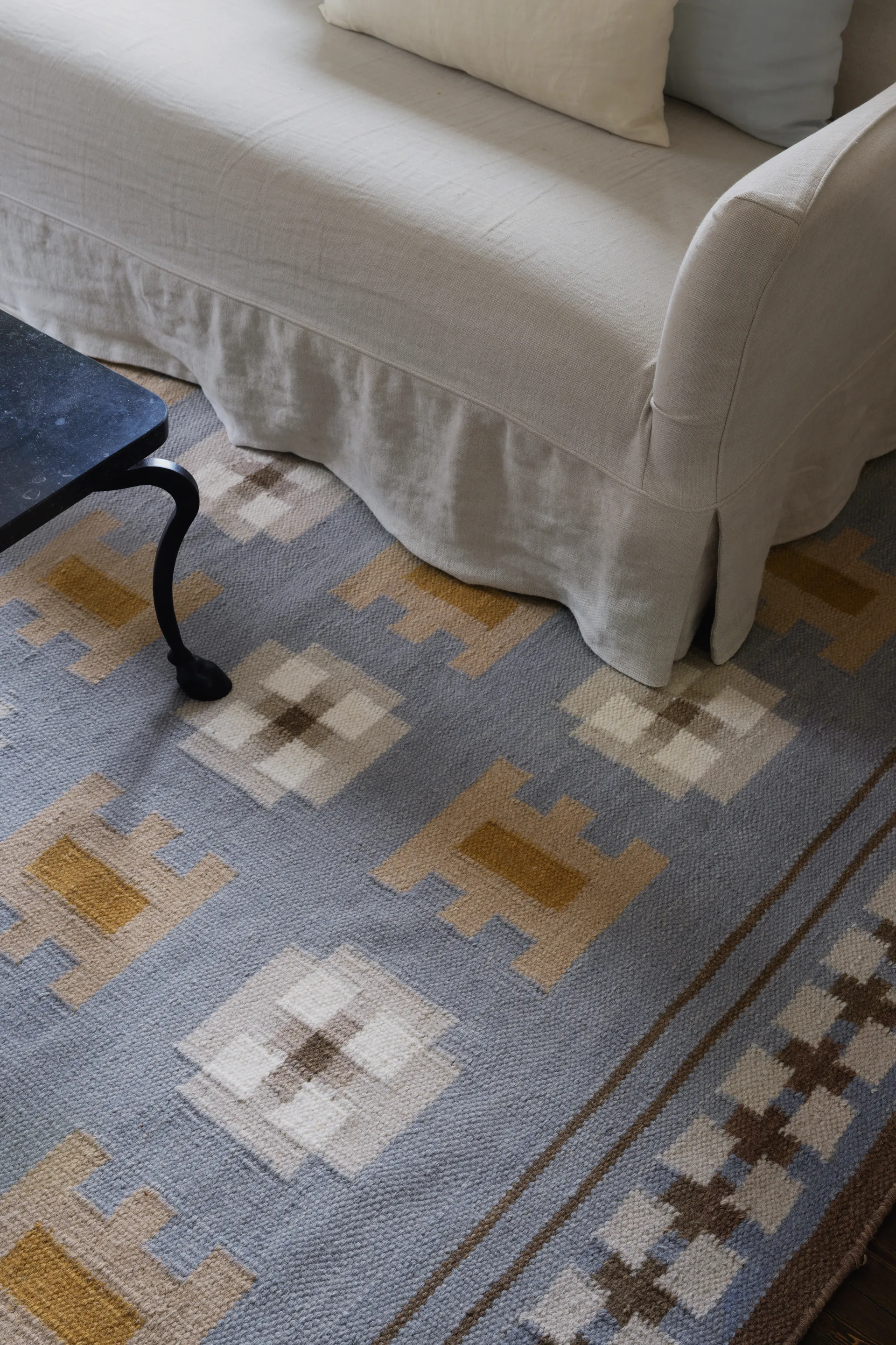 Röllakan Selma ullmatta, Dove, 140x200 cm Layered