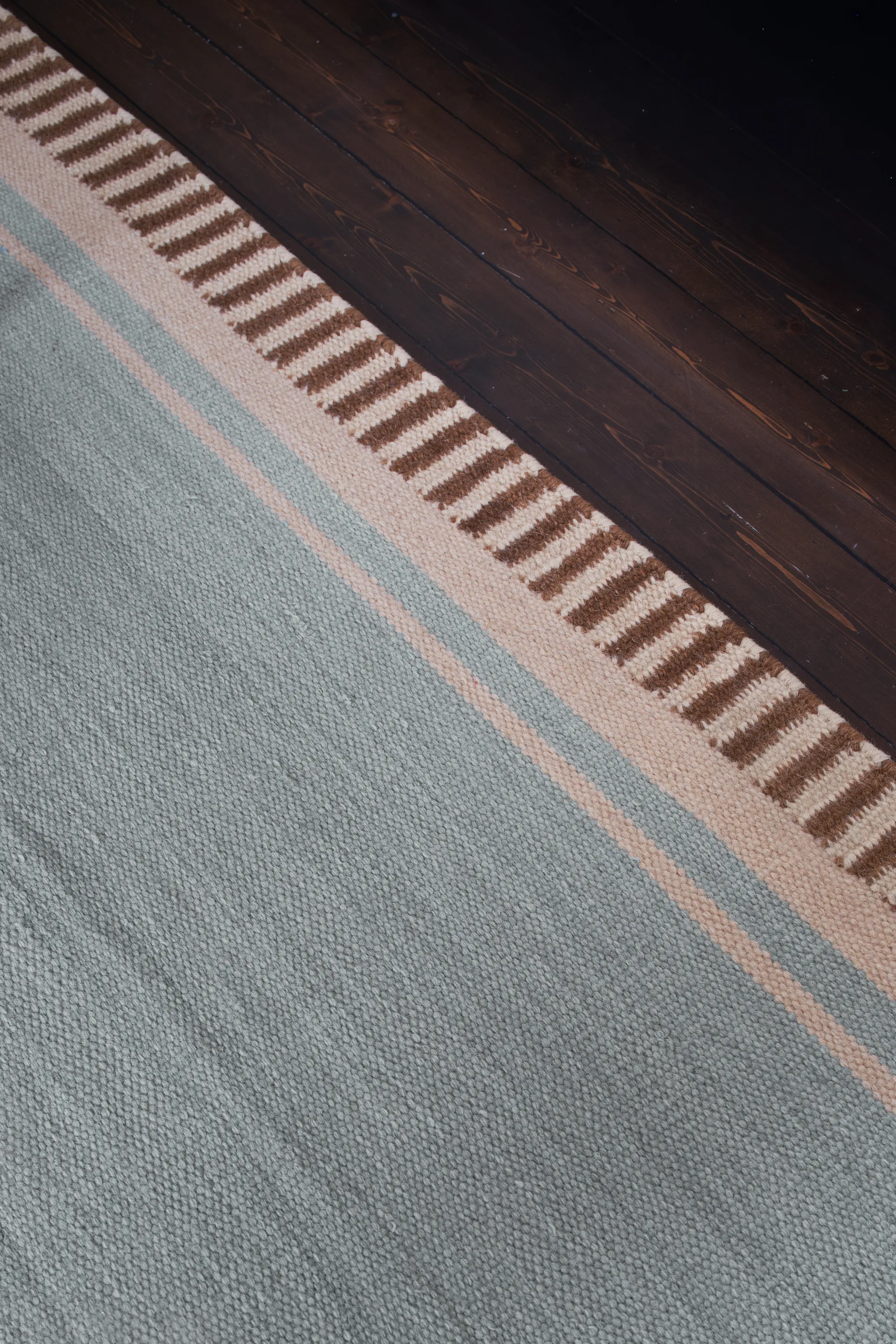 Röllakan Solid ullmatta, Sky blue, 75x240 cm Layered