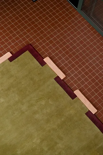 Teklan Fregio ullmatta - Olive blush, 300x400 cm - Layered