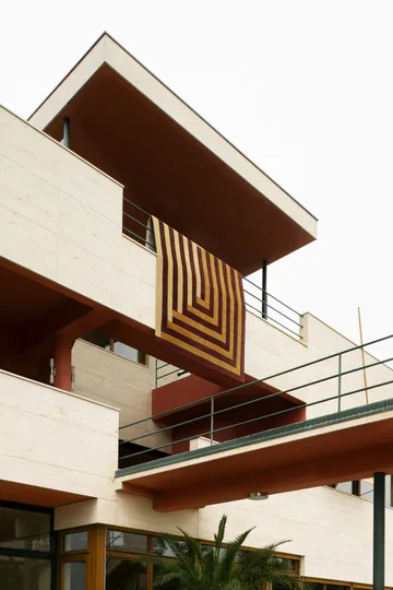 Teklan Labyrinth ullmatta - Mulberry sand, 300x400 cm - Layered