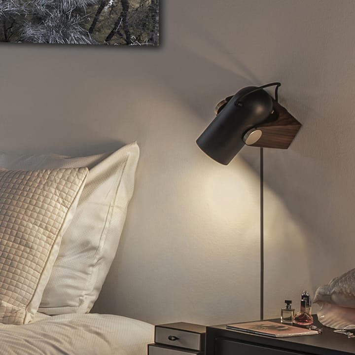 Carronade bordslampa - sand, aluminium/ek såpa - Le Klint