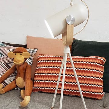 Carronade High bordslampa - svart/valnöt, mässingsdetalj - Le Klint
