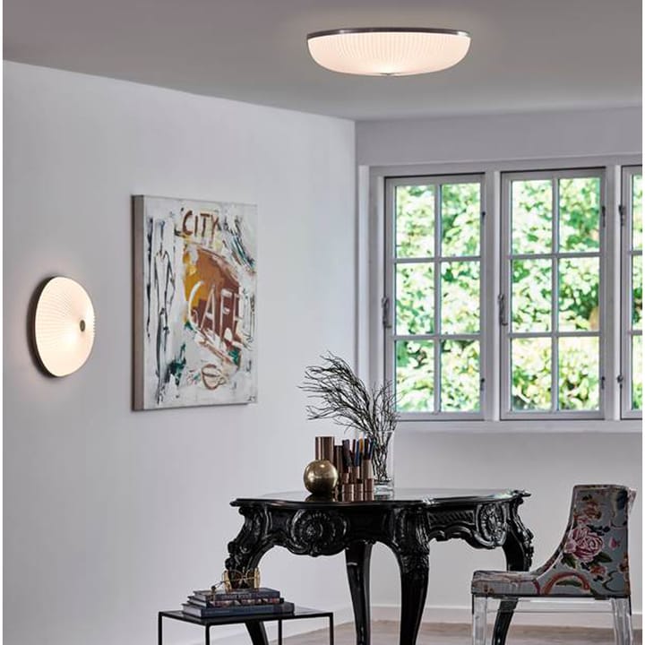 Lamella vägg- och taklampa, aluminium, liten- vit skärm  Le Klint