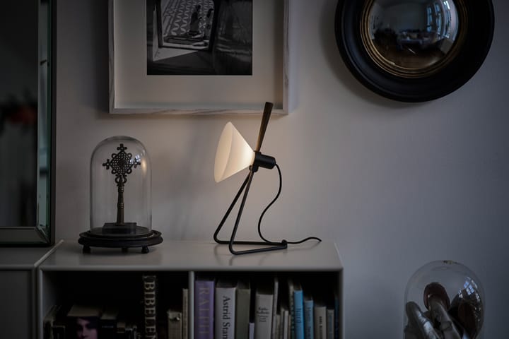 Spot vägg/bordslampa, Black-smoked oak Le Klint