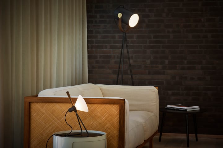 Spot vägg/bordslampa, Black-smoked oak Le Klint