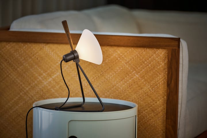 Spot vägg/bordslampa, Black-smoked oak Le Klint