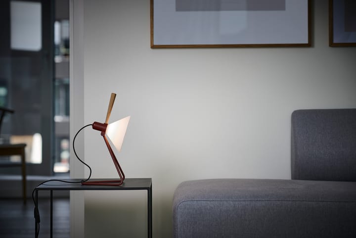 Spot vägg/bordslampa, Oxide red-smoked oak Le Klint