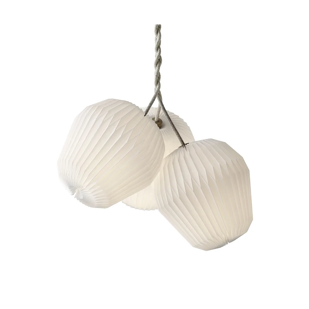 The Bouquet 3 ljuskrona, vit, large, skärm i plast Le Klint