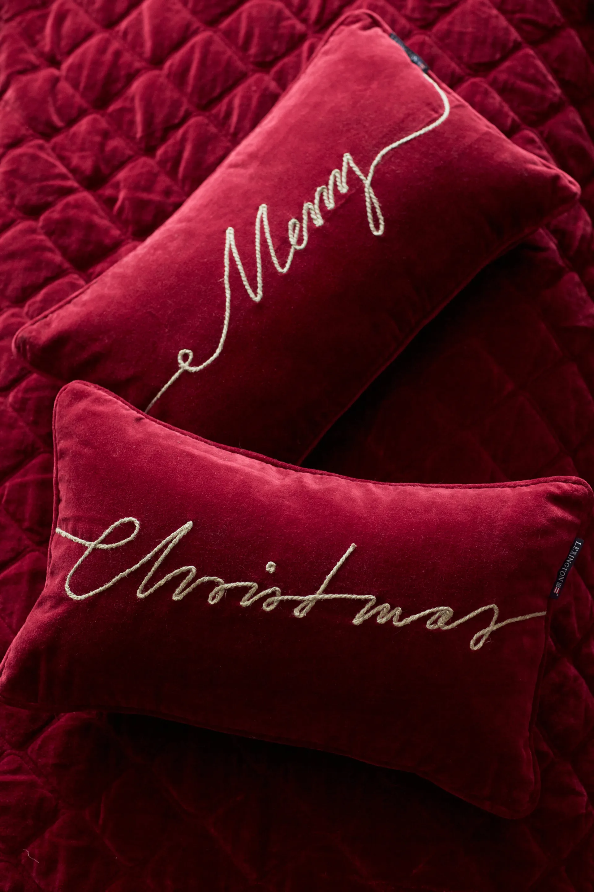Christmas Organic Cotton Velvet kudde 30x50 cm, Red Lexington
