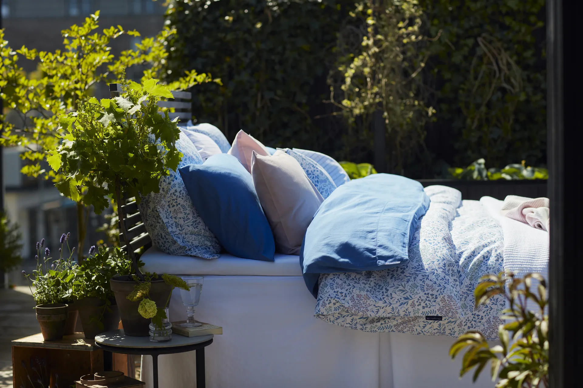 Flower Printed Cotton Sateen påslakan 150x210 cm, Blå Lexington