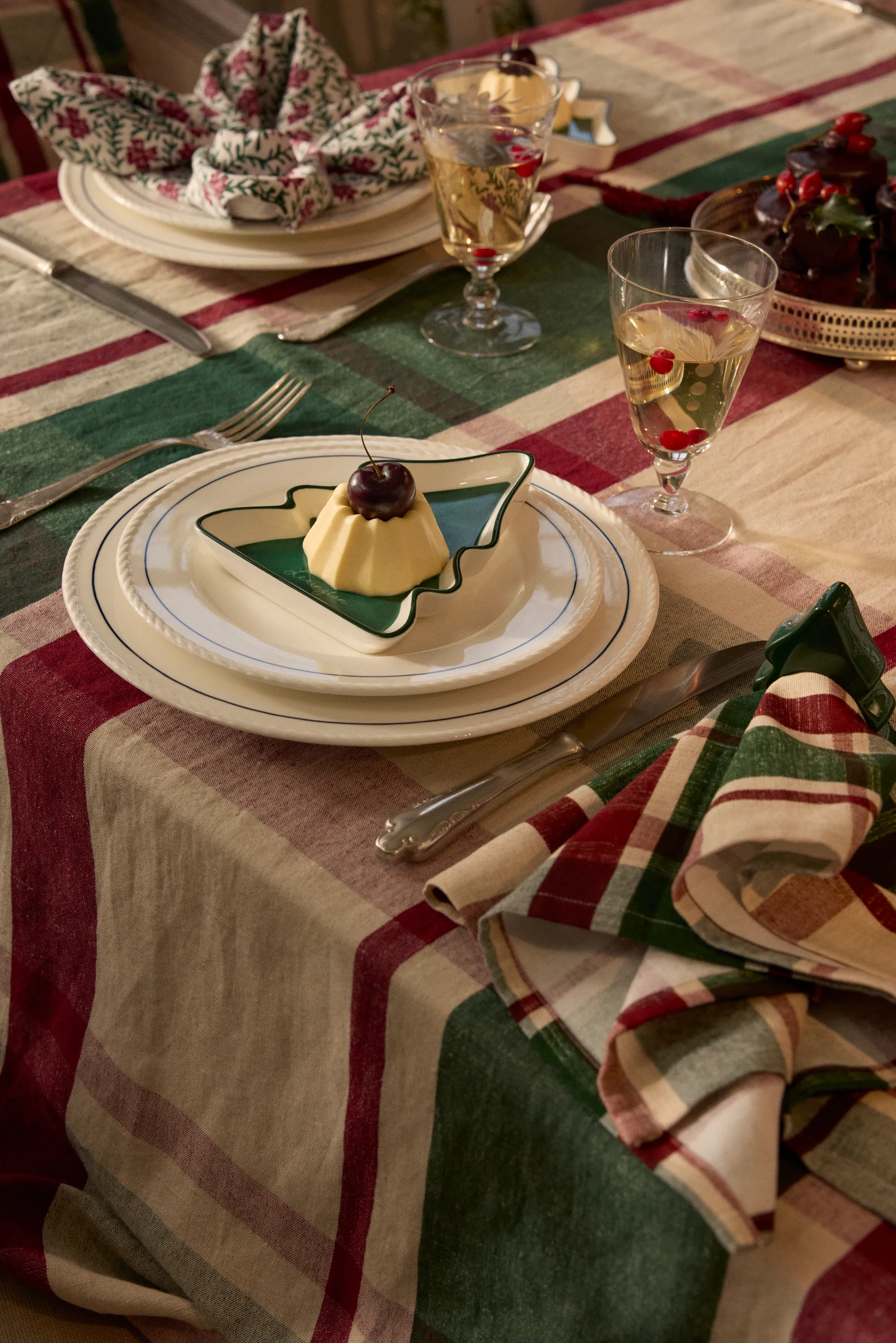 Grön-röd Checked linne/bomulls bordsduk, 150x350 cm Lexington