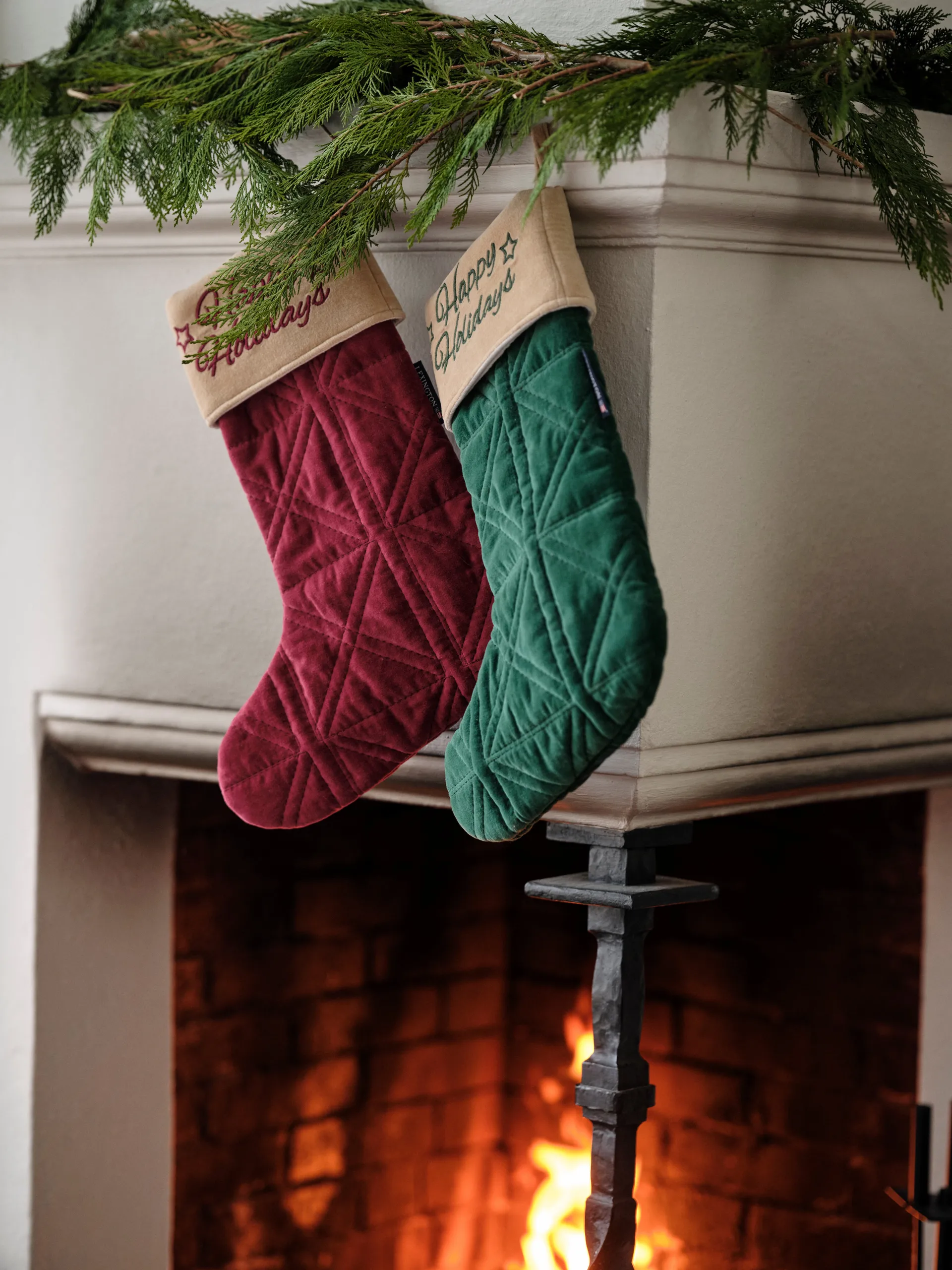 Happy Holidays velvet julstrumpa, Grön Lexington