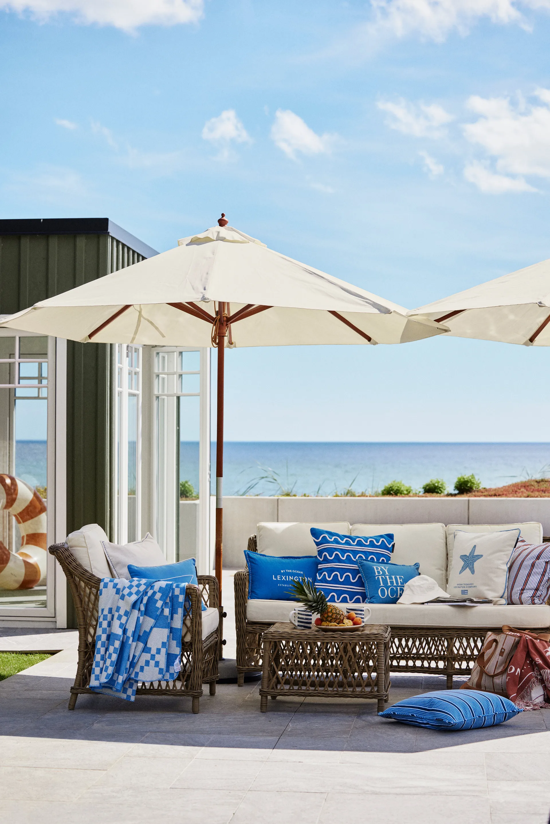 Logo Embroidered Linen/Cotton kudde 30x50 cm, Blue Lexington