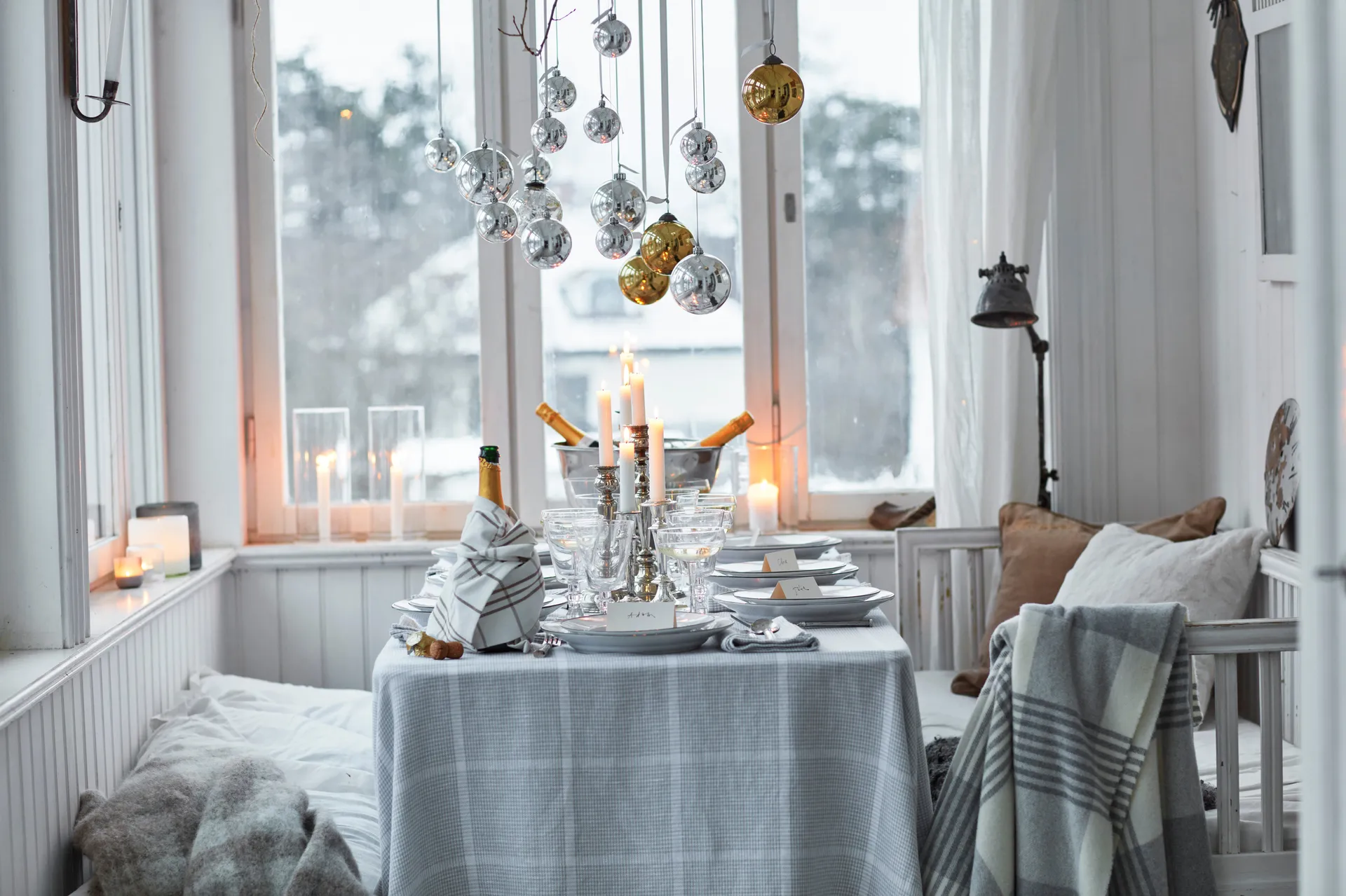 Pepita Check Cotton Linen bordsduk 150x250 cm, White-light gray Lexington