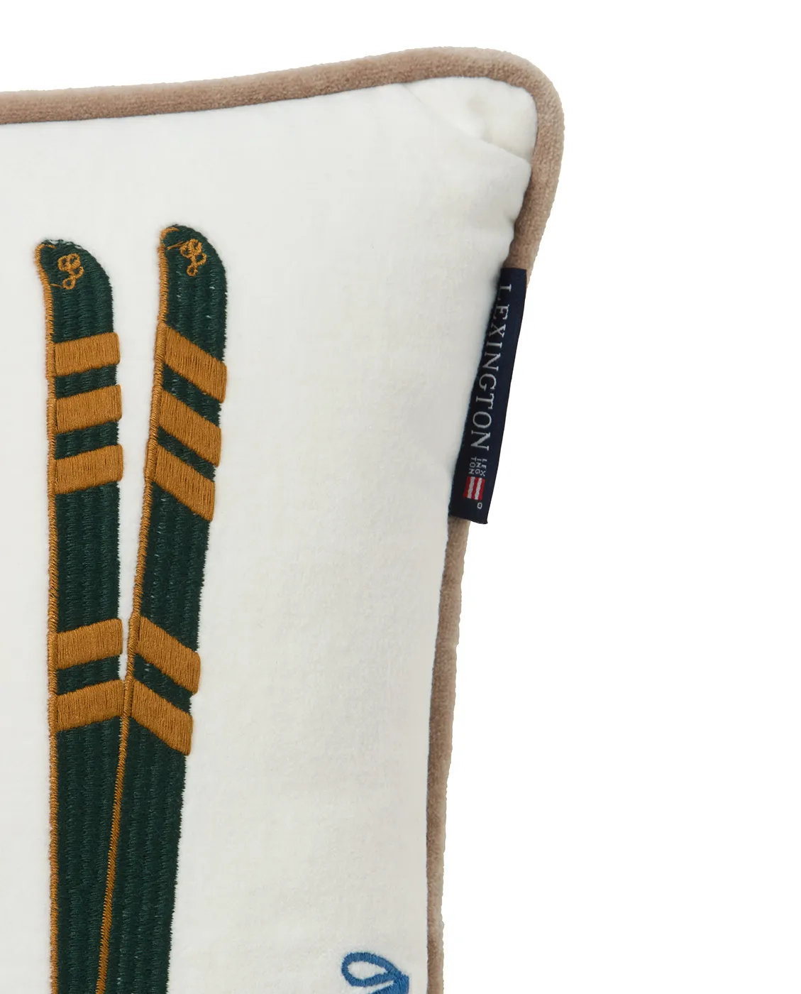 Skis and Poles eko. sammetsbomull kudde 30x40 cm, White-multi Lexington