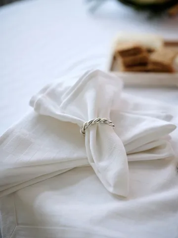 White jacquard cotton bordsduk 150x250 cm - Vit - Lexington