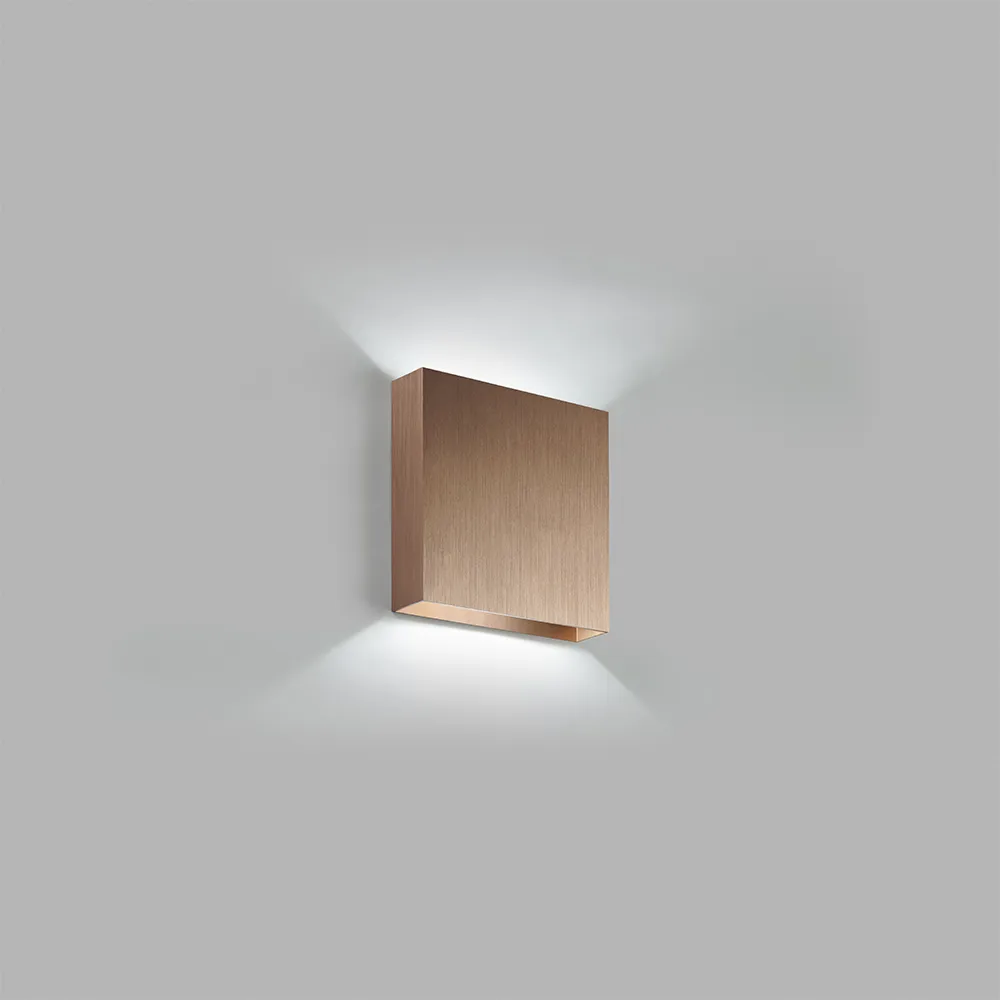 Compact W1 Up/Down vägglampa, rose gold, 2700 kelvin Light-Point