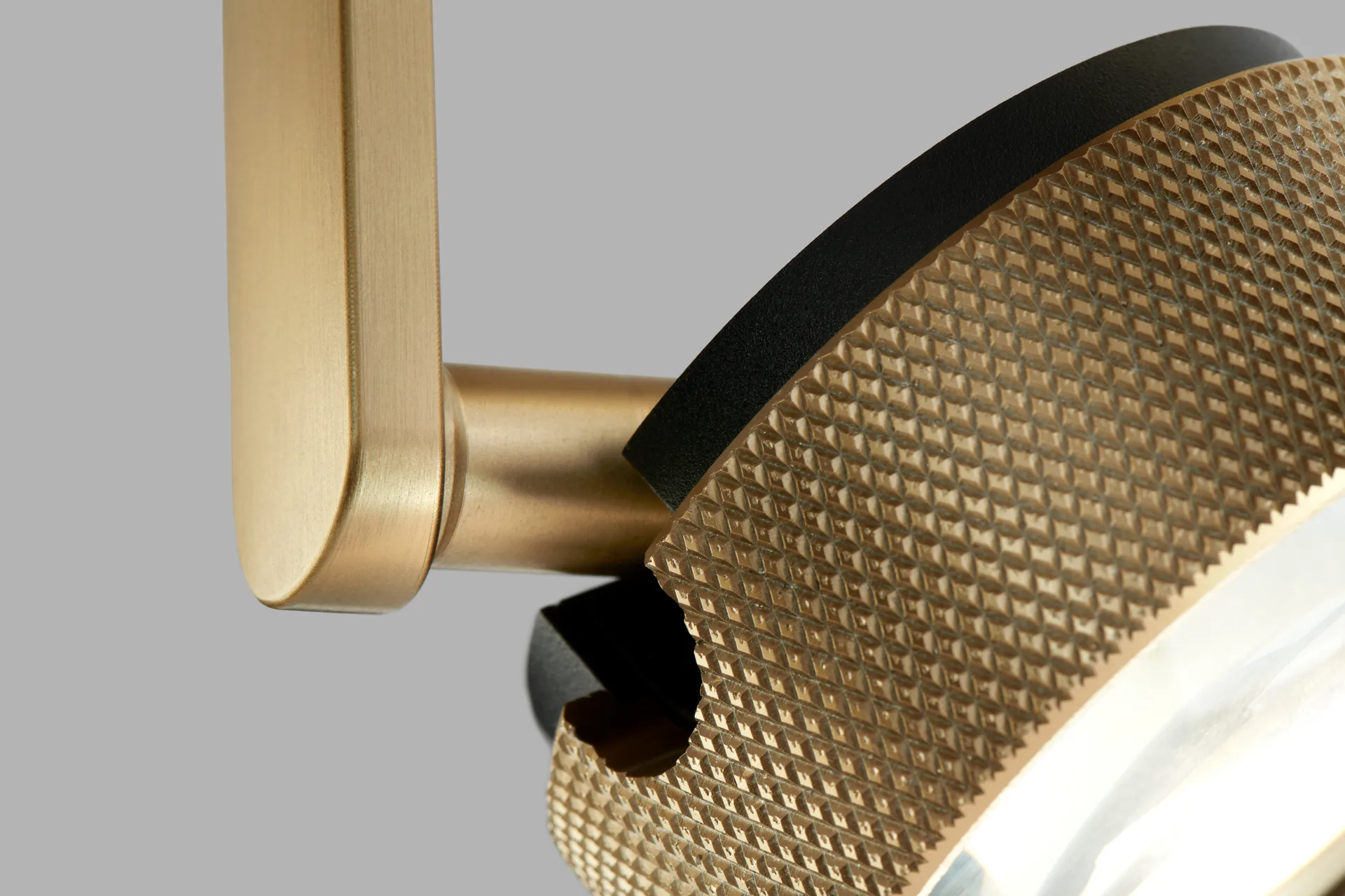 Cosmo C1 plafond switch tune, Brass Light-Point