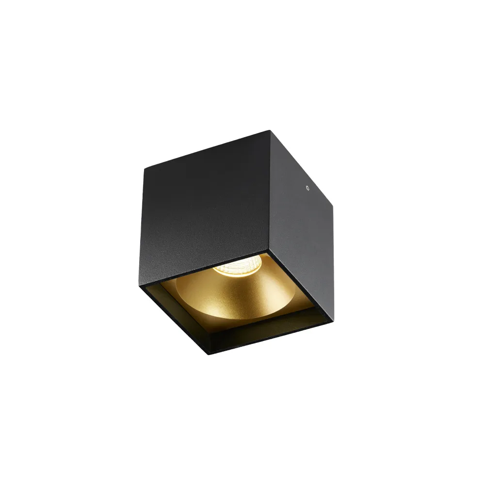 Solo Square spotlight, black/gold, 3000 kelvin Light-Point