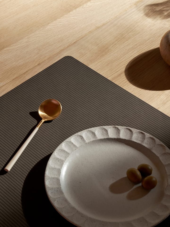 Corduroy bordstablet square L, Caviar LIND DNA