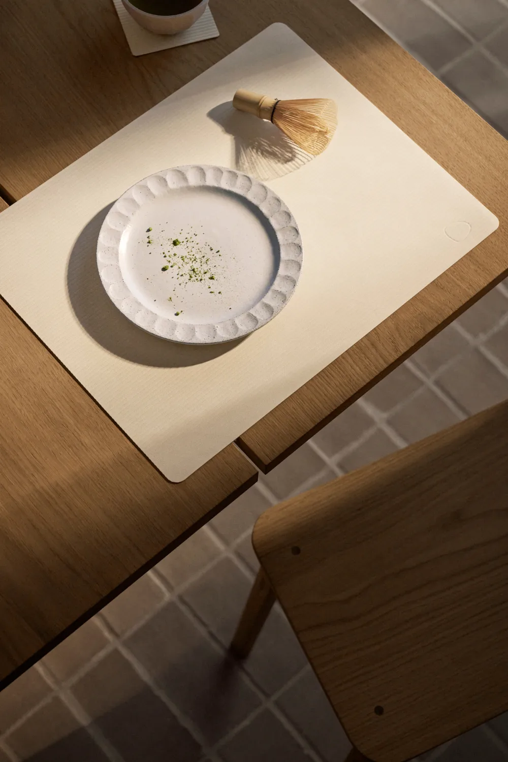 Corduroy bordstablett square L, Vanilla LIND DNA