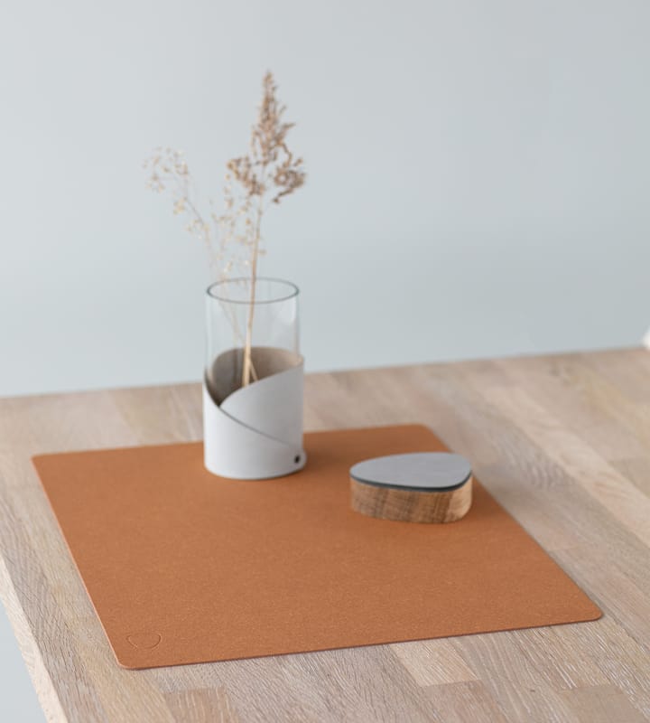 Core bordstablett square L  - Flecked nature - LIND DNA