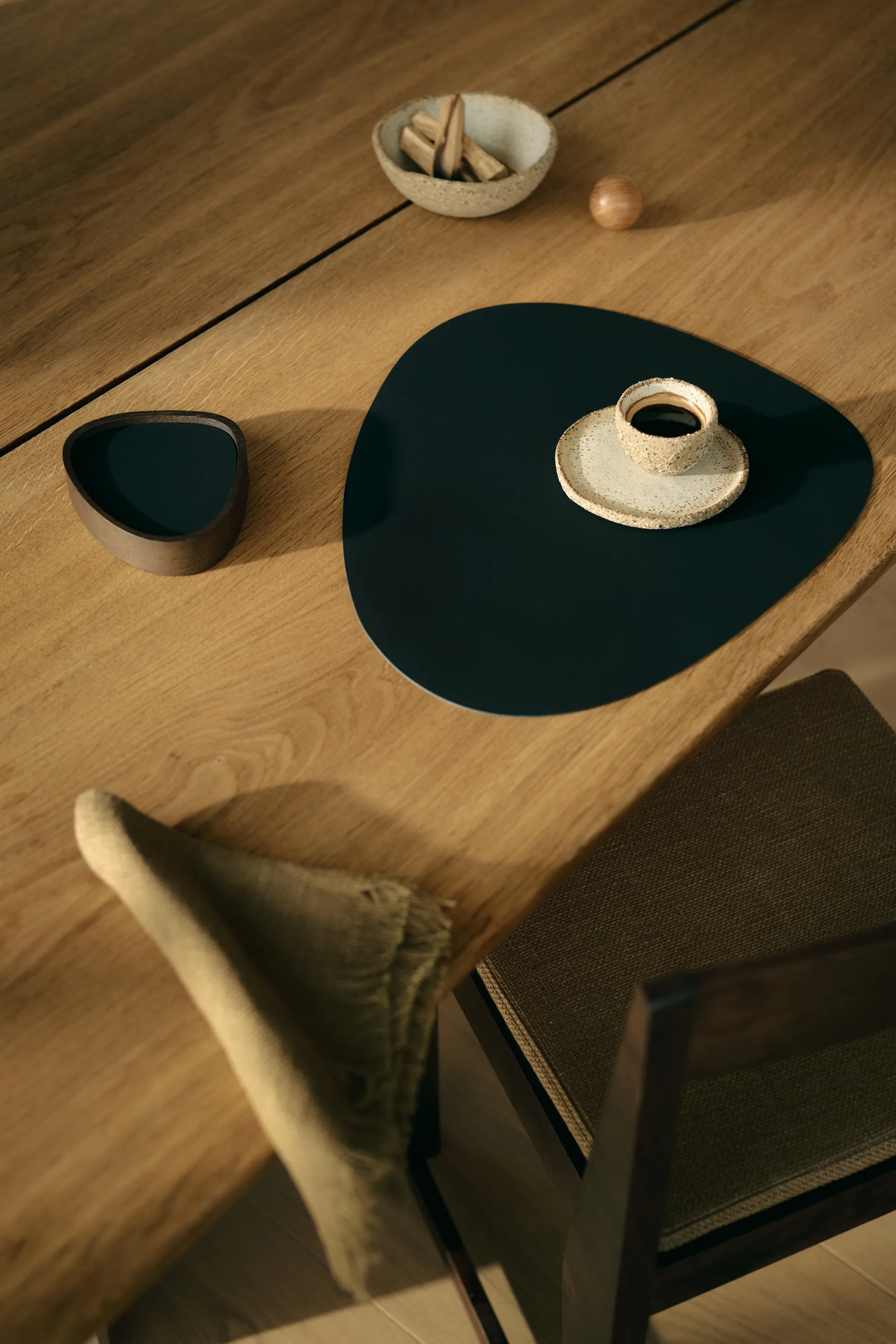 Nupo glasunderlägg curve, Black ink LIND DNA