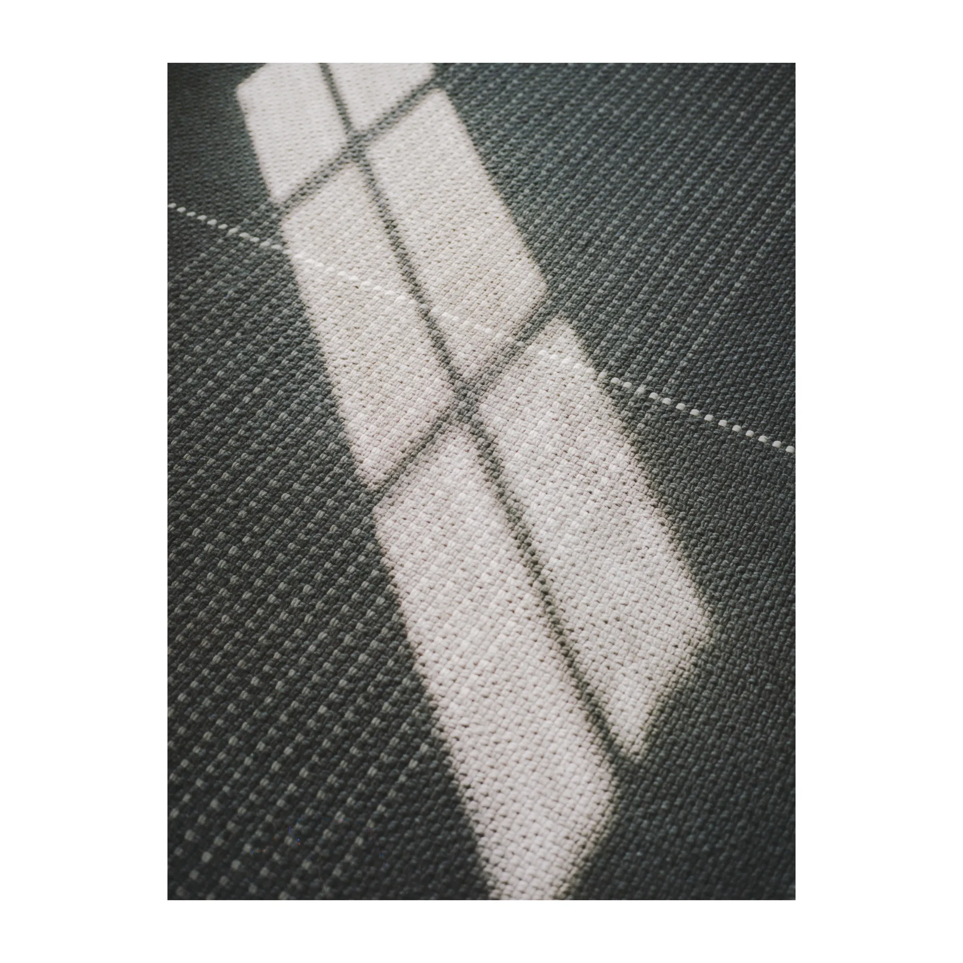 Awakened Mind ullmatta 200x300 cm, Charcoal Linie Design