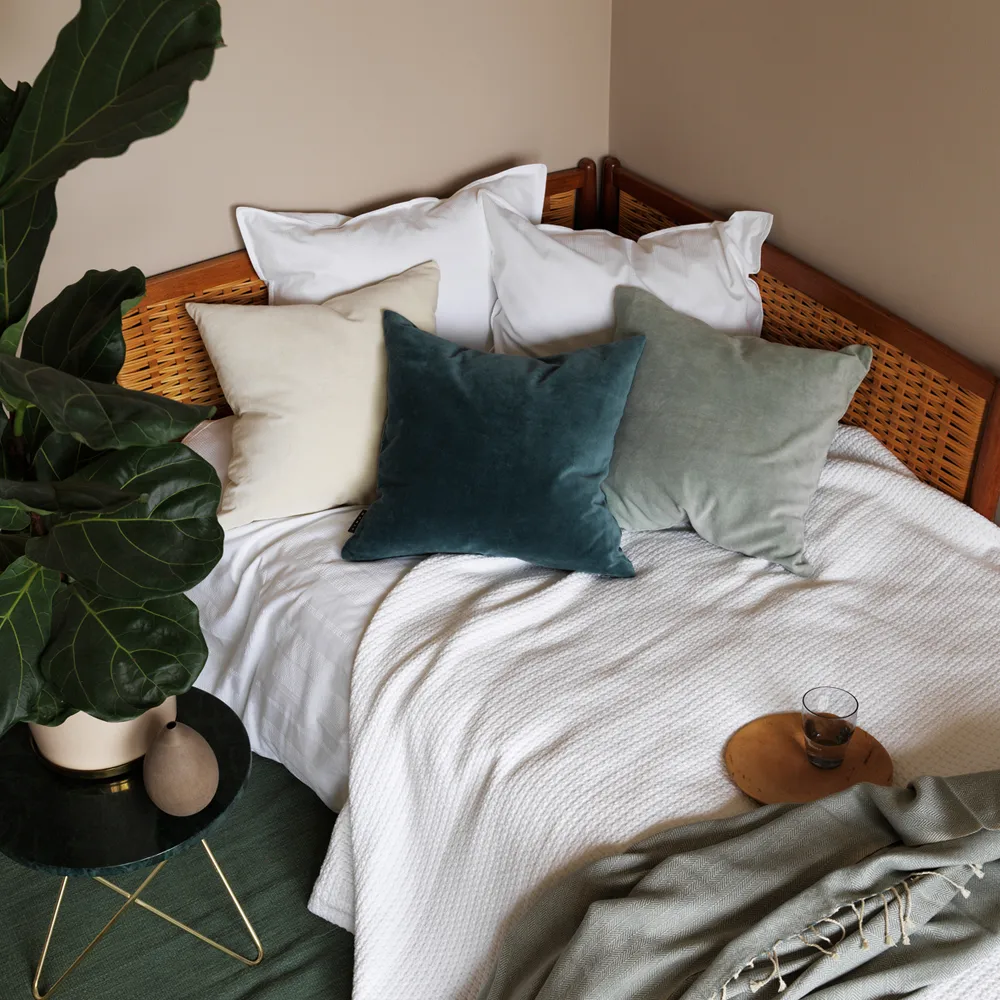 Paolo Kudde 50x50 cm, dark red Linum