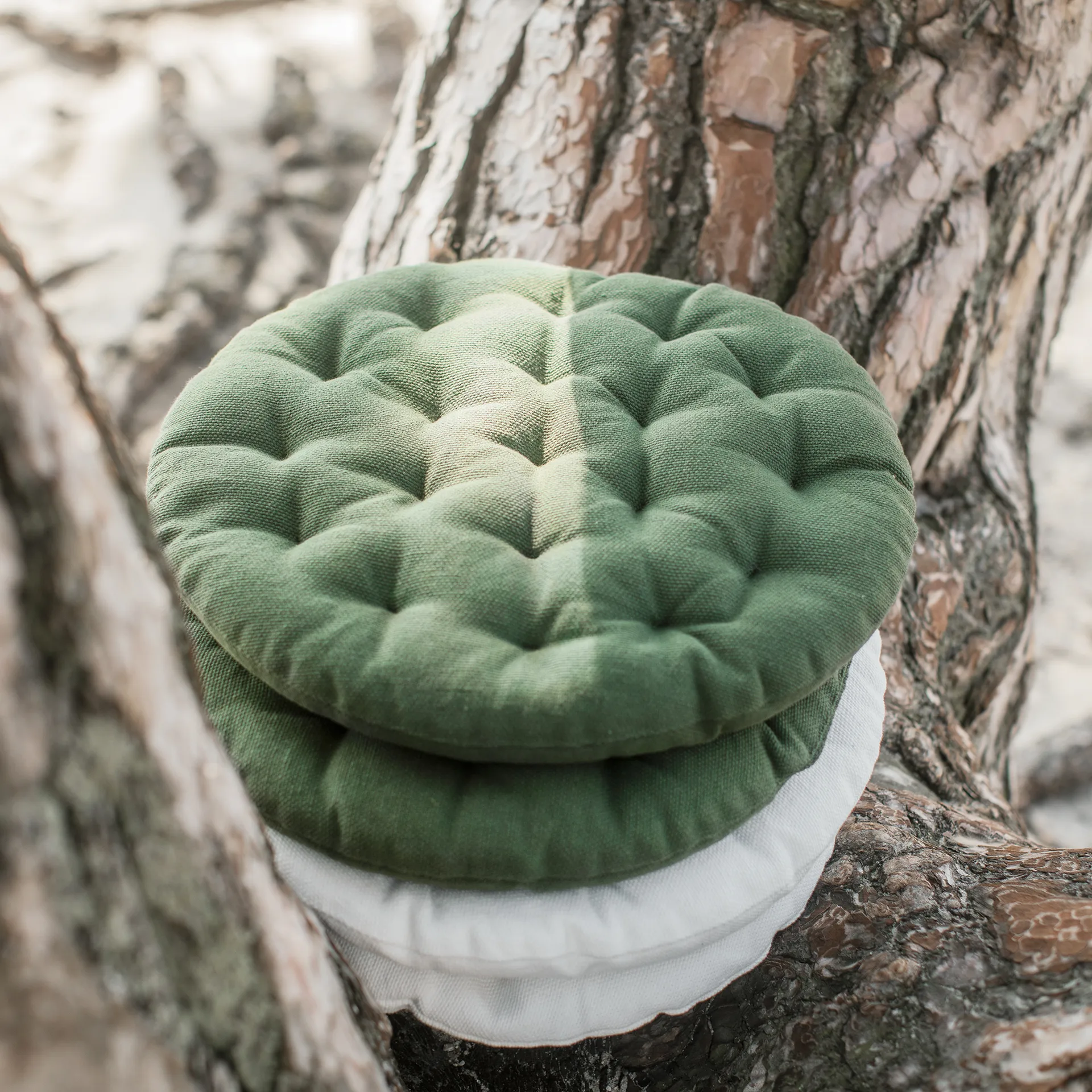 Pepper stolsdyna Ø37 cm, Mörk olivgrön Linum