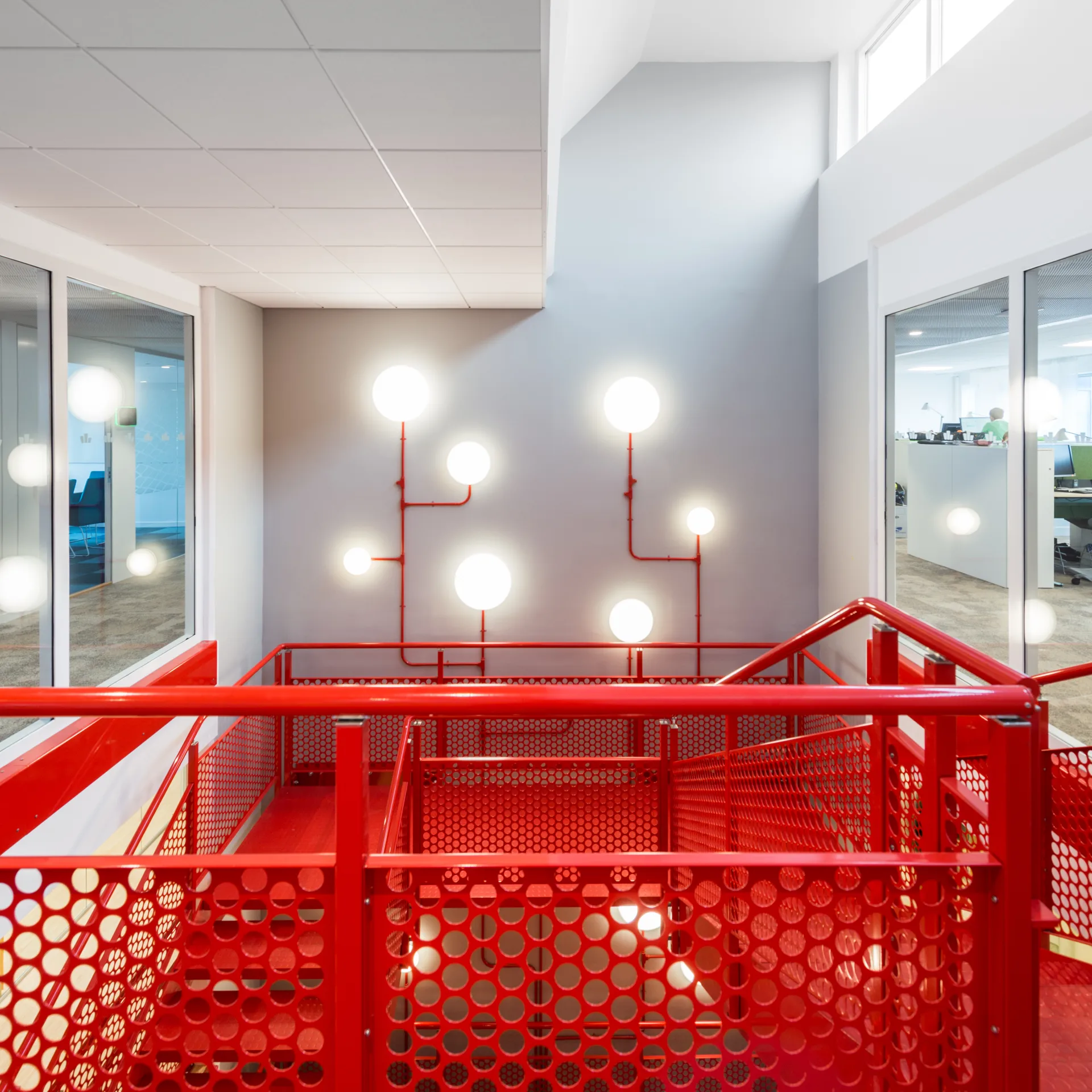 AJ Eklipta taklampa-vägglampa Ø22 cm, Vit opal Louis Poulsen