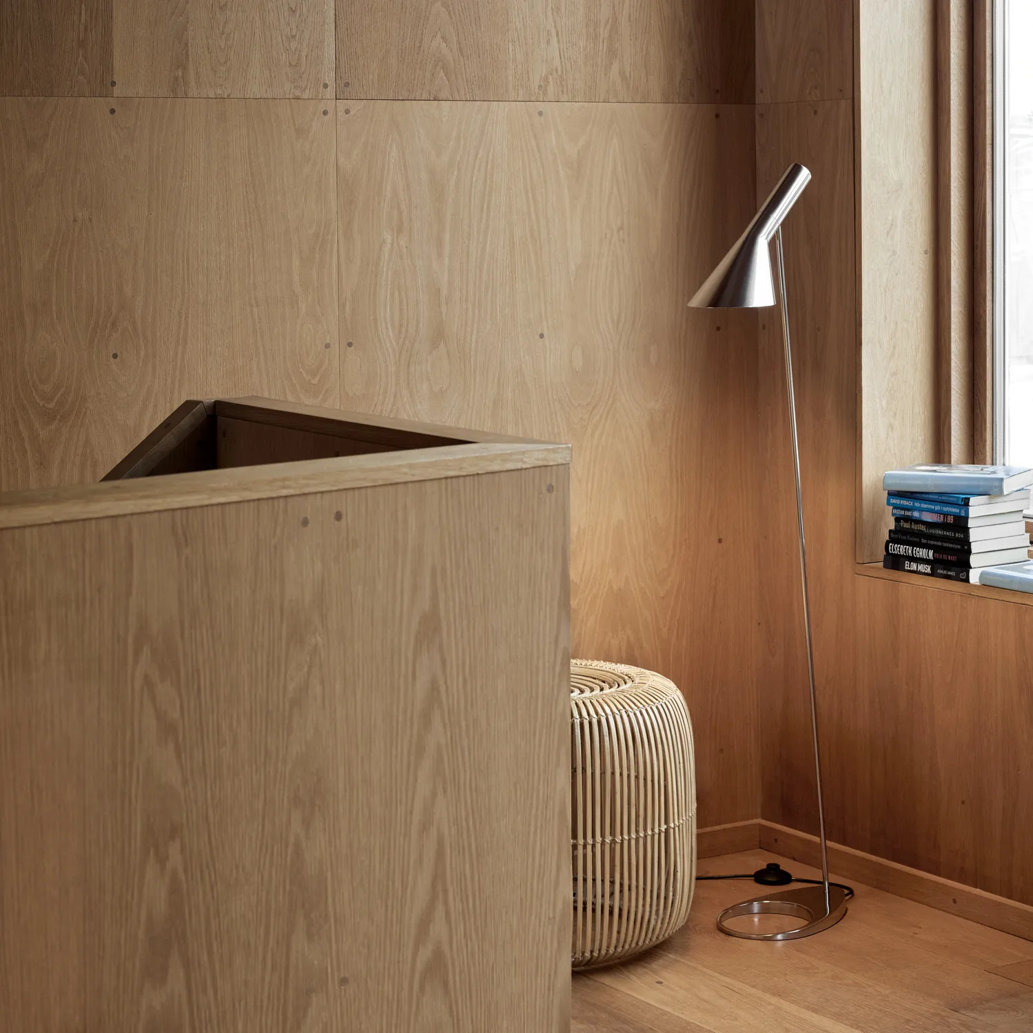 AJ golvlampa, Rostfritt stål polerad Louis Poulsen