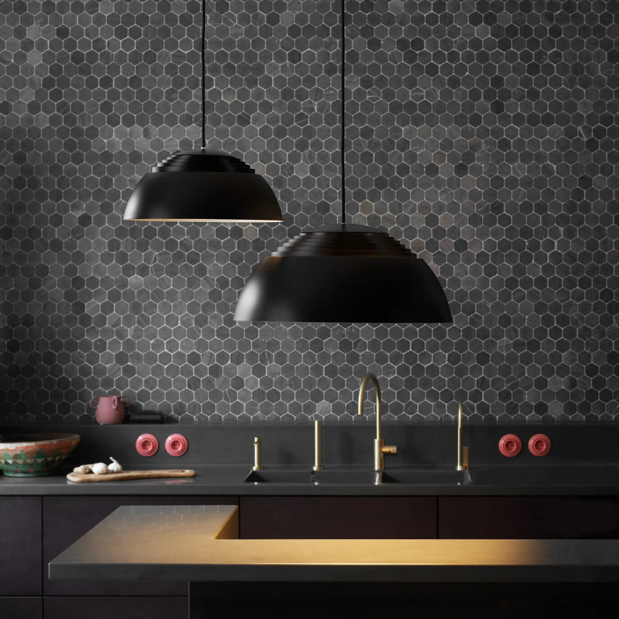 AJ Royal pendel Ø37 cm, Svart Louis Poulsen