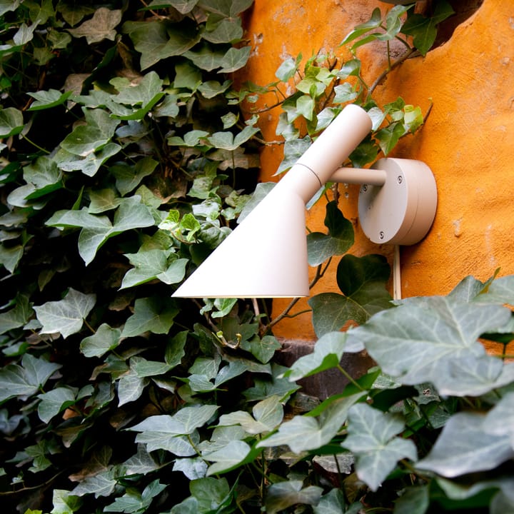 AJ vägglampa, Ljusrosa Special Edition Louis Poulsen