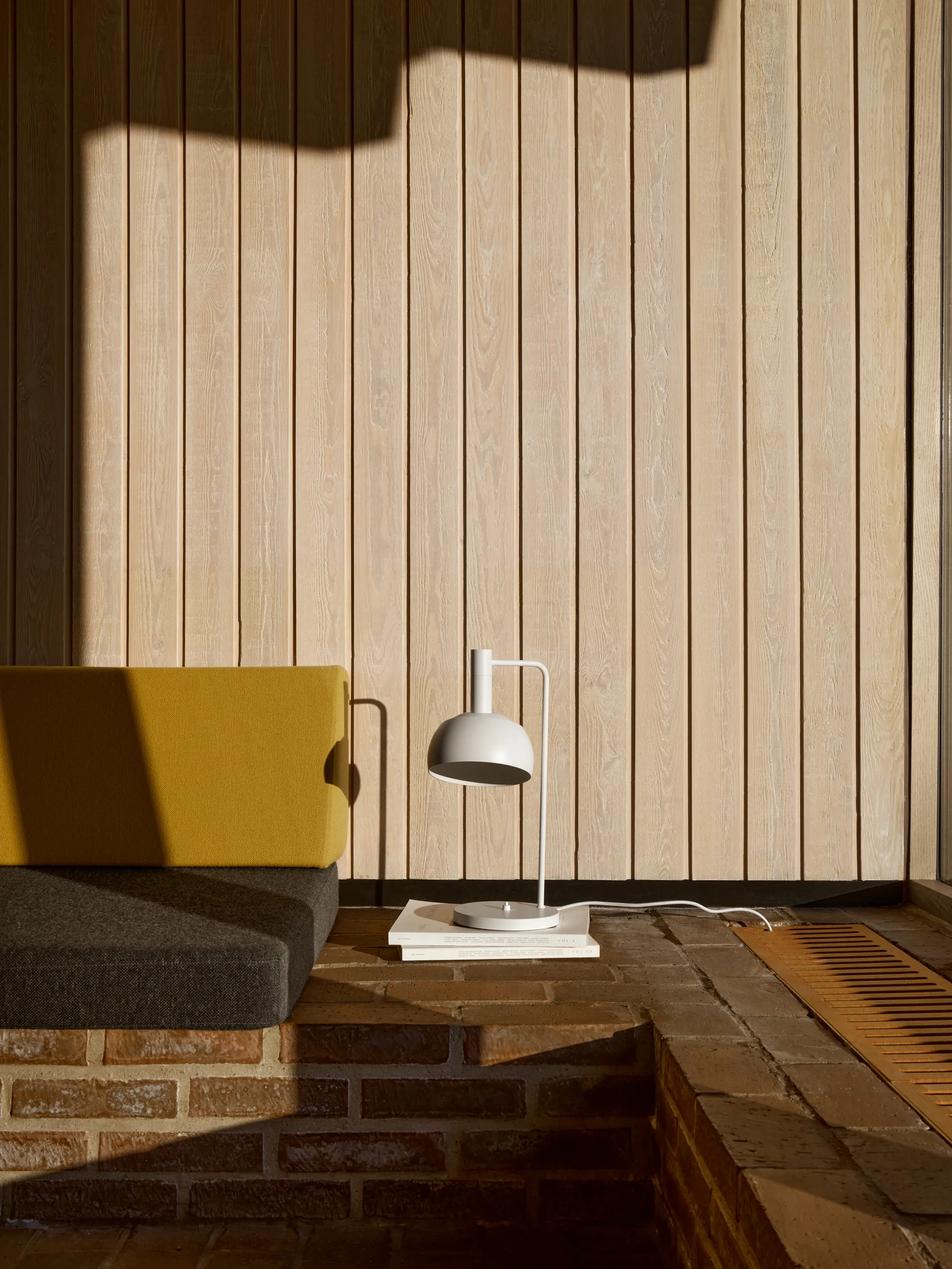 FJ Elements bordslampa Ø17,5 cm, White Louis Poulsen