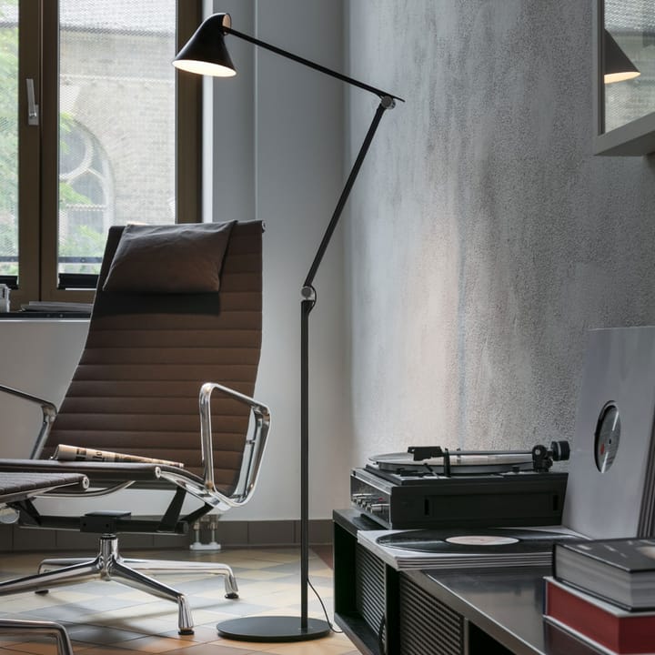 NJP golvlampa, Vit, LED, 3000k Louis Poulsen